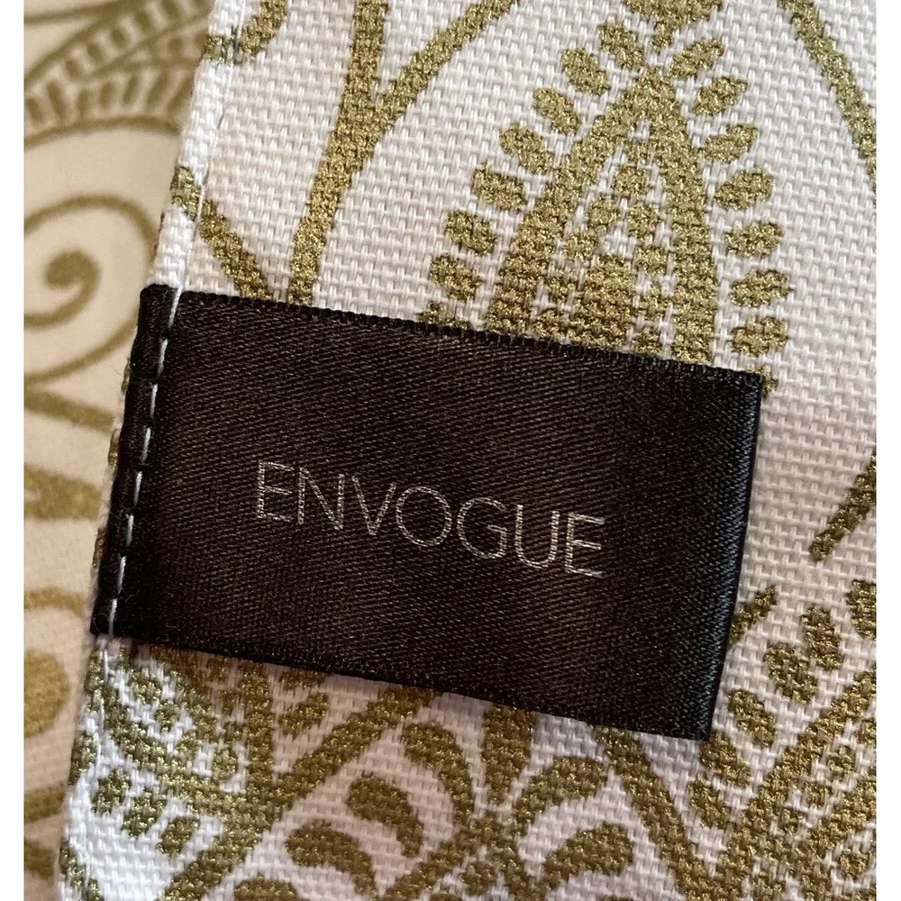 EnVogue 15x15 Napkins‎ Gold White Damask Paisley Cotton Set of 4